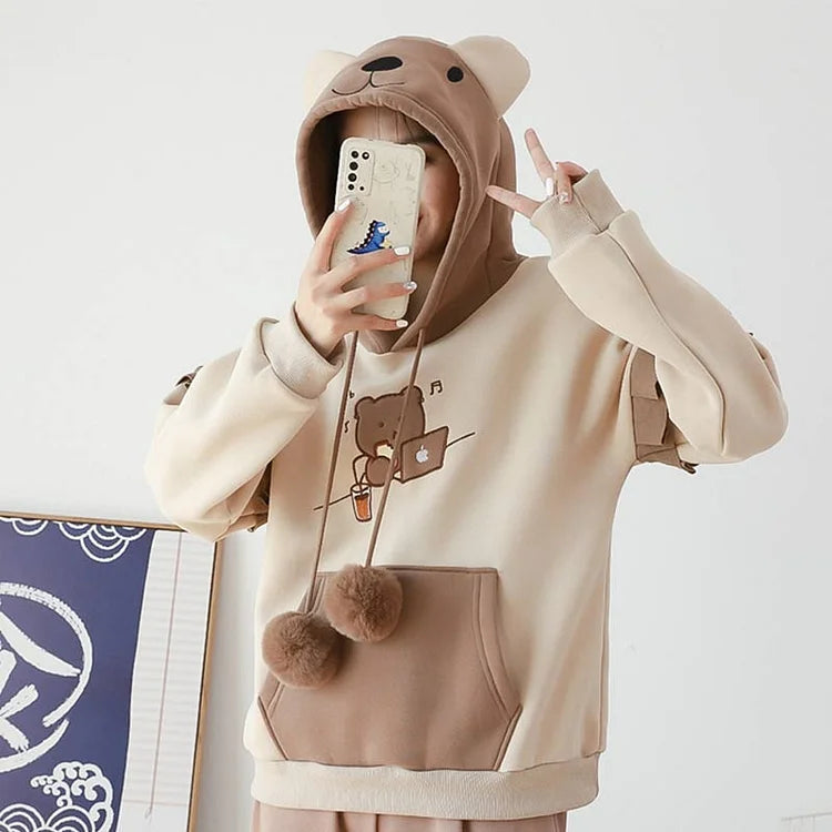 Embroidery Bear Hoodie UB98559