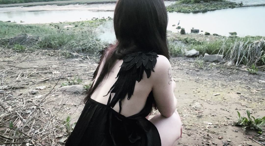 "ANGEL WINGS SEXY SATIN" NIGHTDRESS Y042107