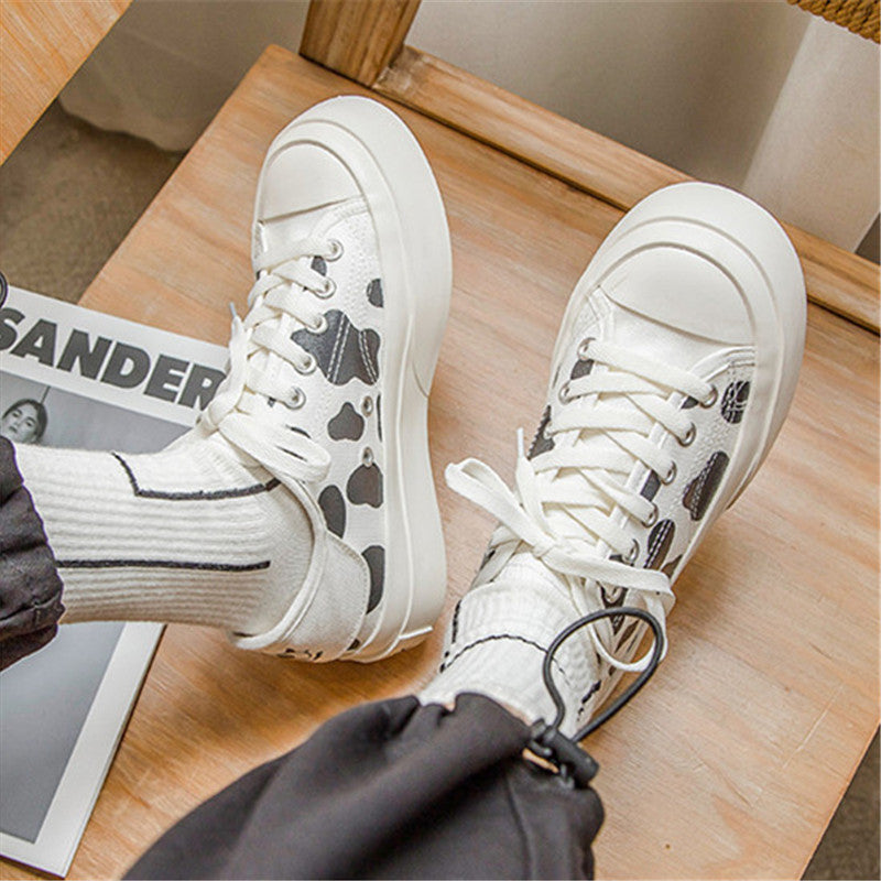 BLACK WHITE COW MILK CANVAS SHOES UB2628