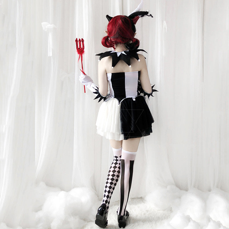 BLACK WHITE HALLOWEEN CIRCUS MAID COSTUME UB3356