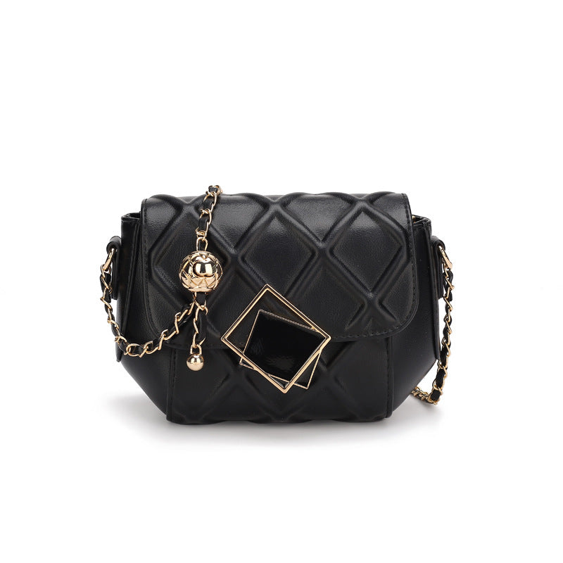 "BLACK/WHITE DIAMOND PATTERN CHAIN" BAG UB2424