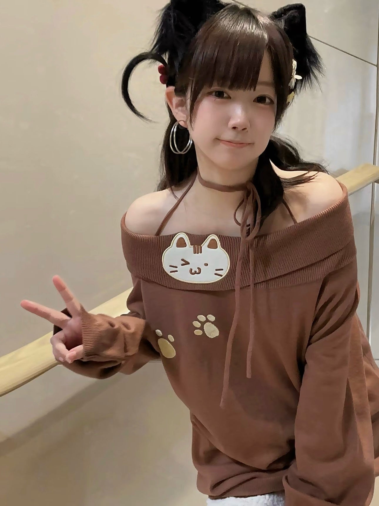 Cute Kitten One-shoulder Sweater UB99157