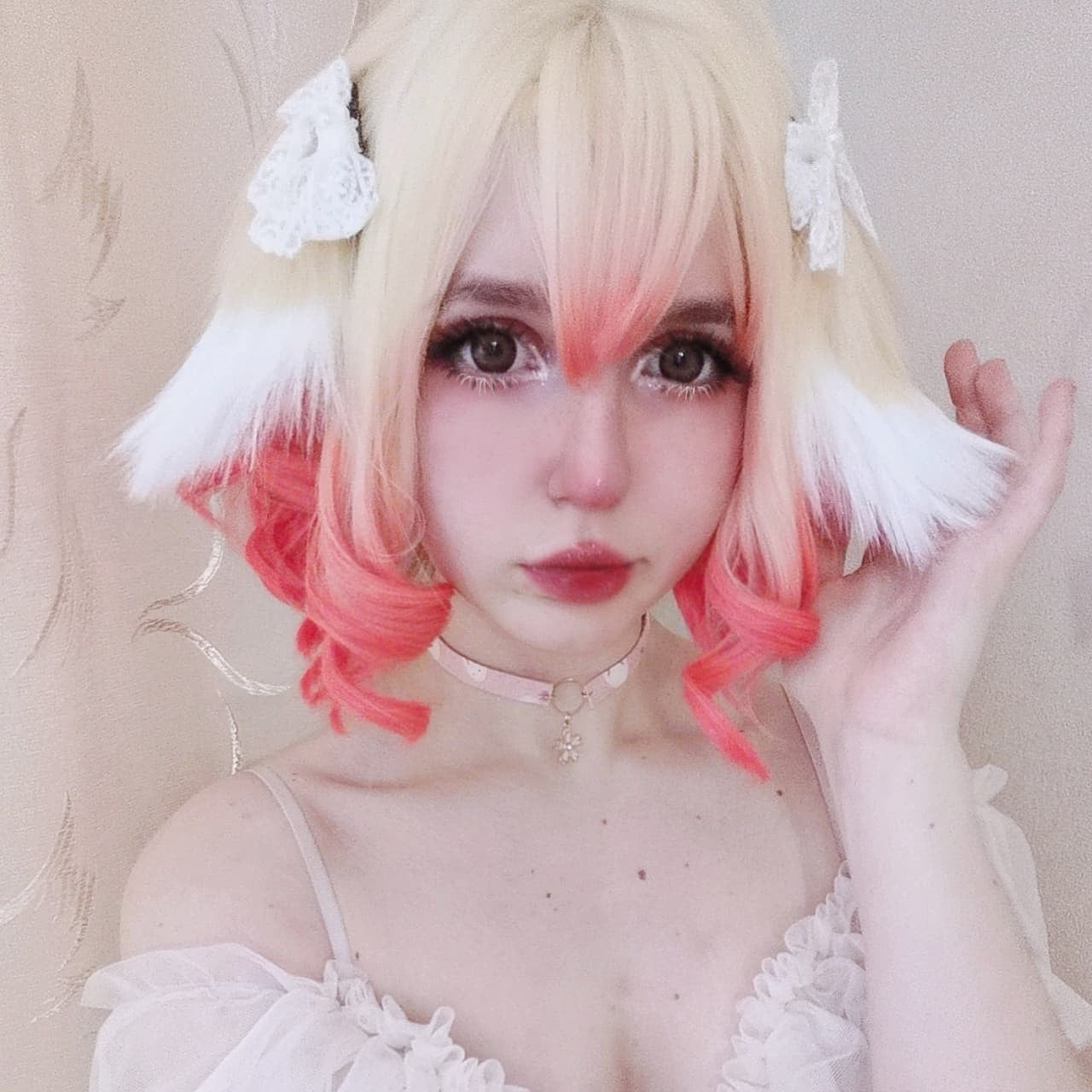 [@kiselexa] Review: Blonde Gradient Rabbit Ear Short Curly Wig D050513