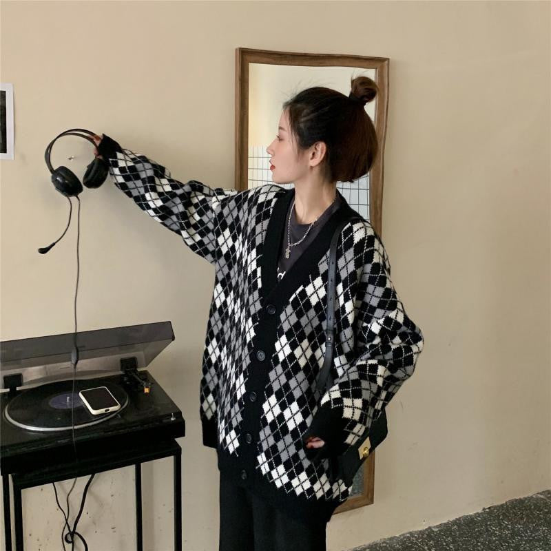 VINTAGE DIAMOND KNIT CARDIGAN UB3155