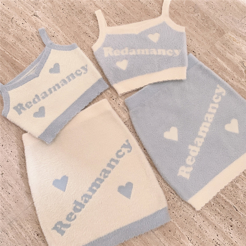Letter Heart Knit Camisole Skirt Cream Blue Suit UB6256