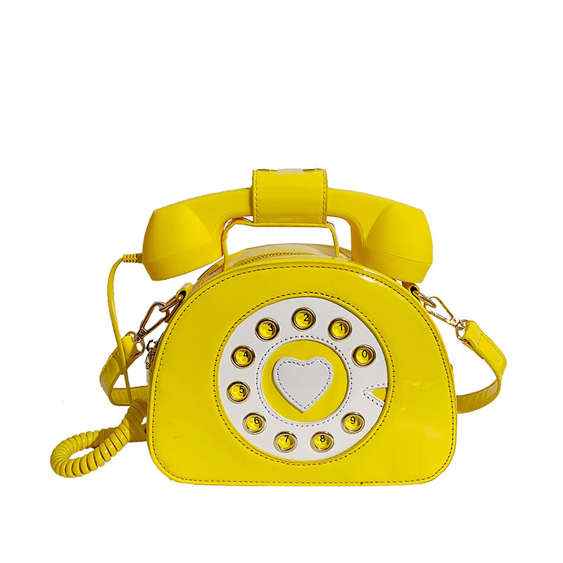 Omg so in love.. LV utility phone bag 😍😍