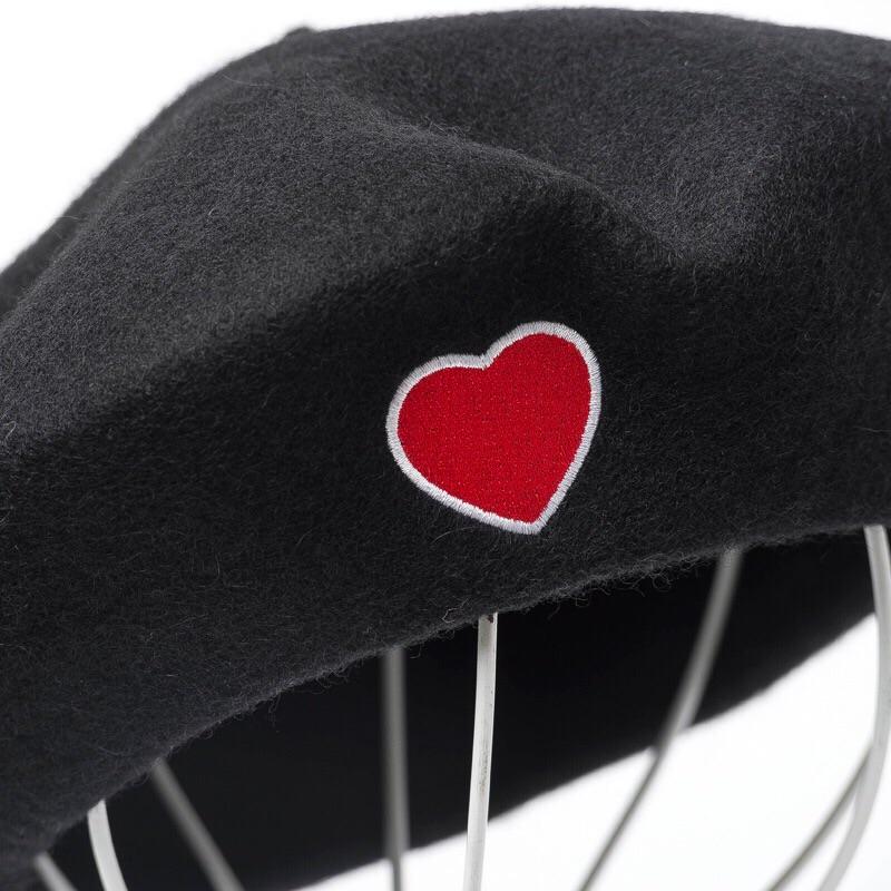 [@maggielivings ] "LOVE HEART BLACK" BERET K110708
