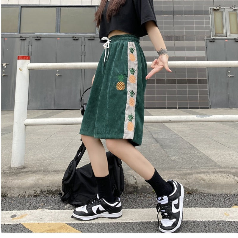 "HARAJUKU PINEAPPLE EMBROIDERED" SHORTS UB2402