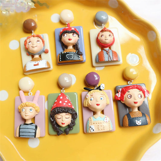 "RETRO CARTOON DOLL" EARRINGS/EAR CLIPS N031001