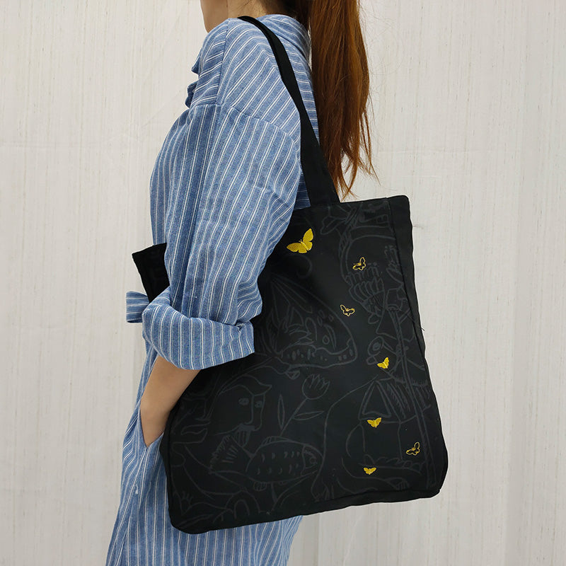 "BLACK BUTTERFLY EMBROIDERED CANVAS" BAG UB2418