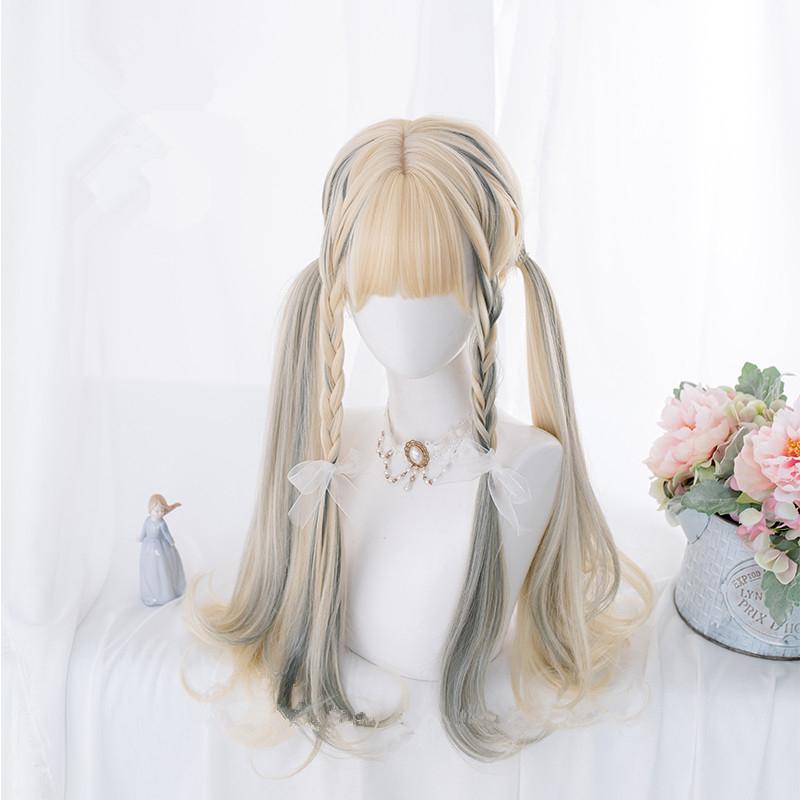 [ @julianna.mur]"GOLD DYED GRAY SLIGHTLY CURLY LONG" WIG D052207