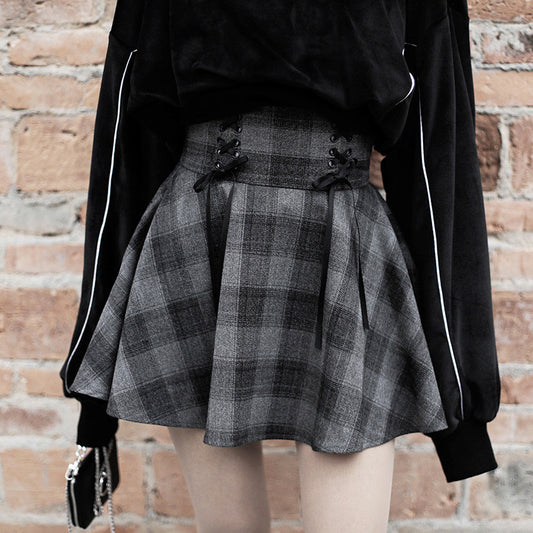 "DARK BLACK PLAID" SKIRT D042401
